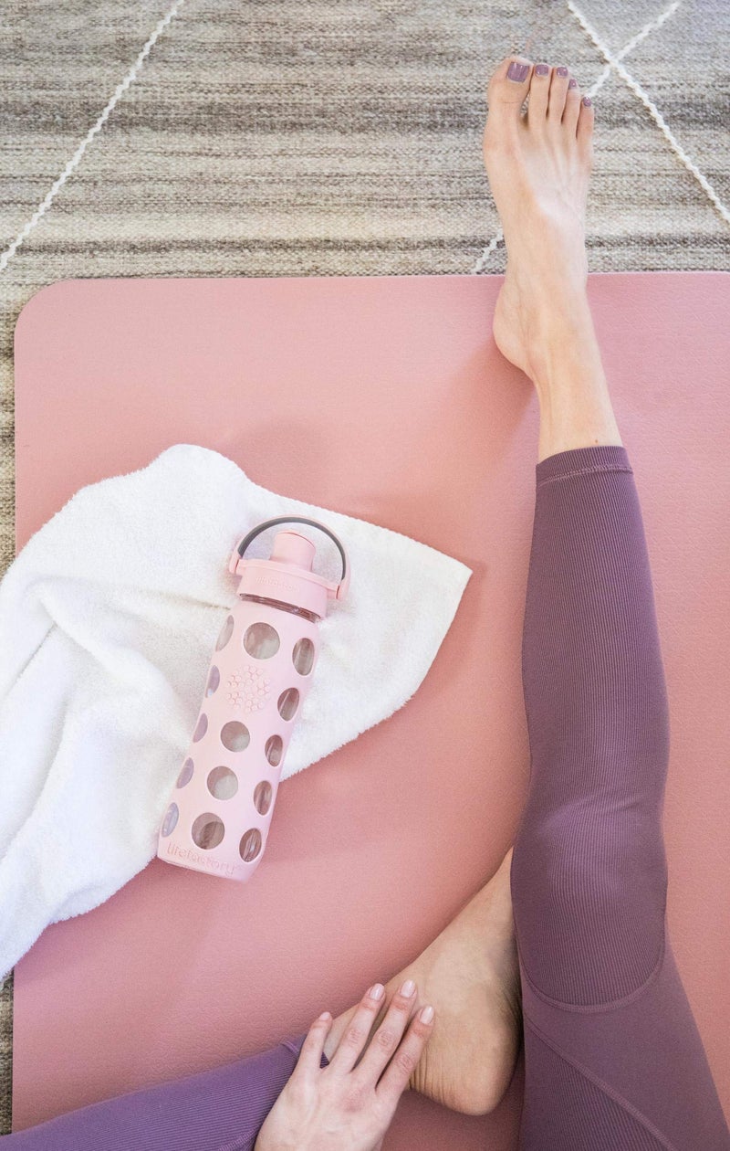 Lifefactory 16-Ounce Glass Water Bottle with Active Flip Cap and Protective Silicone Sleeve, Desert Rose - Image 4